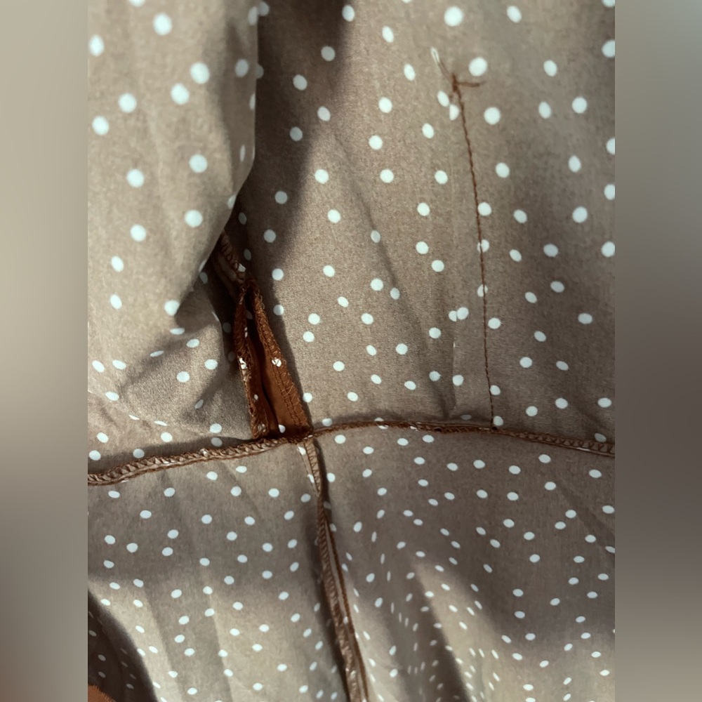 🚨NWT. Brown long sleeve wrap dress with white polka dots. Small. Bellanblue - Picture 4 of 12
